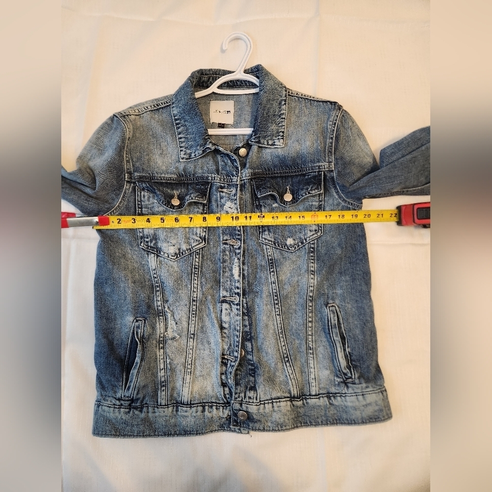 JOE'S Women's Distressed Jean Jacket Size Medium - Picture 7 of 7
